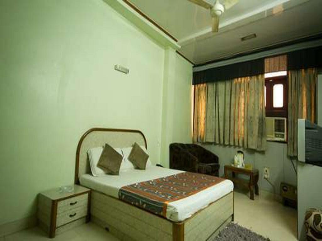Hotel Woodland Deluxe New Delhi Phòng bức ảnh