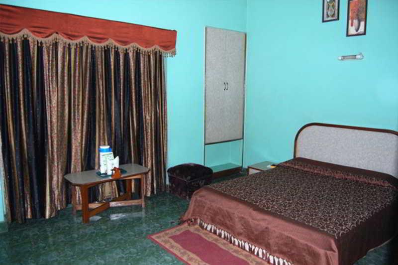 Hotel Woodland Deluxe New Delhi Ngoại thất bức ảnh