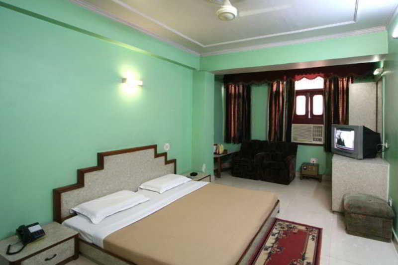 Hotel Woodland Deluxe New Delhi Ngoại thất bức ảnh