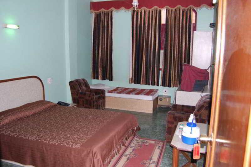 Hotel Woodland Deluxe New Delhi Ngoại thất bức ảnh