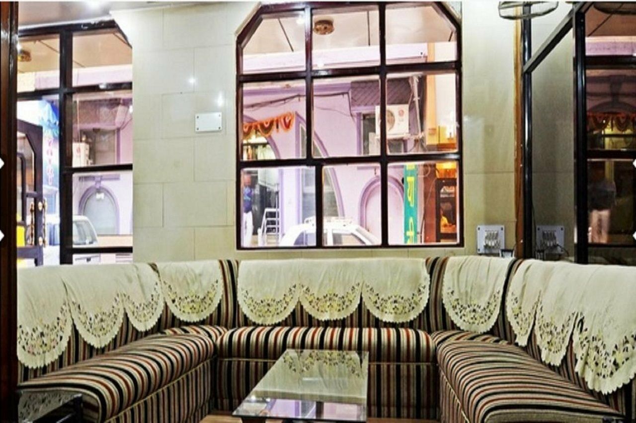 Hotel Woodland Deluxe New Delhi Ngoại thất bức ảnh